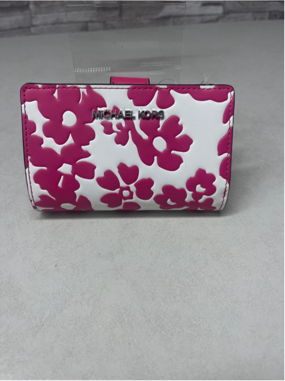 Michael Kors Crossbody With Tech Accessories Attached Dragonfruit Floral - Picture 11 of 13